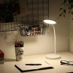 Lampe De Bureau LED Avec Chargeur Sans Fil Remax - Blanc